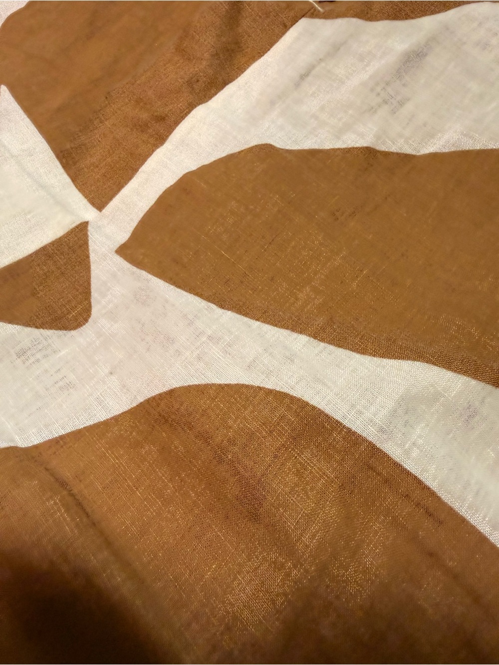 Banana Republic Sleeveless Linen-Blend Abstract Print Top in Brown and Cream - Picture 3 of 6